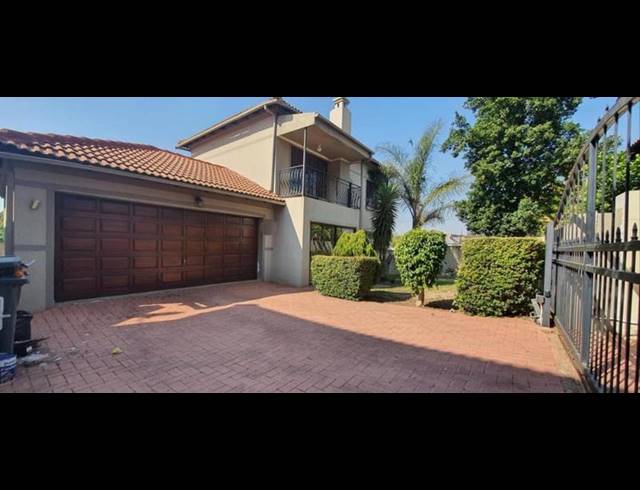 3 BEDROOM PROPERTY TO RENT IN BROADACRES